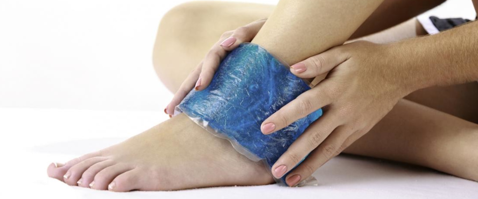 Ice Packs and Cold Compresses: Natural Pain Relief Options